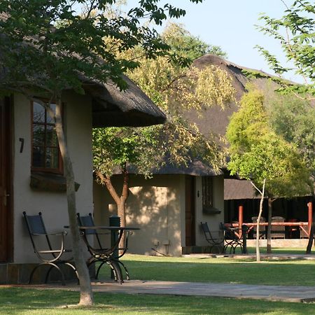 Mongena Private Game Lodge Rust de Winter Номер фото