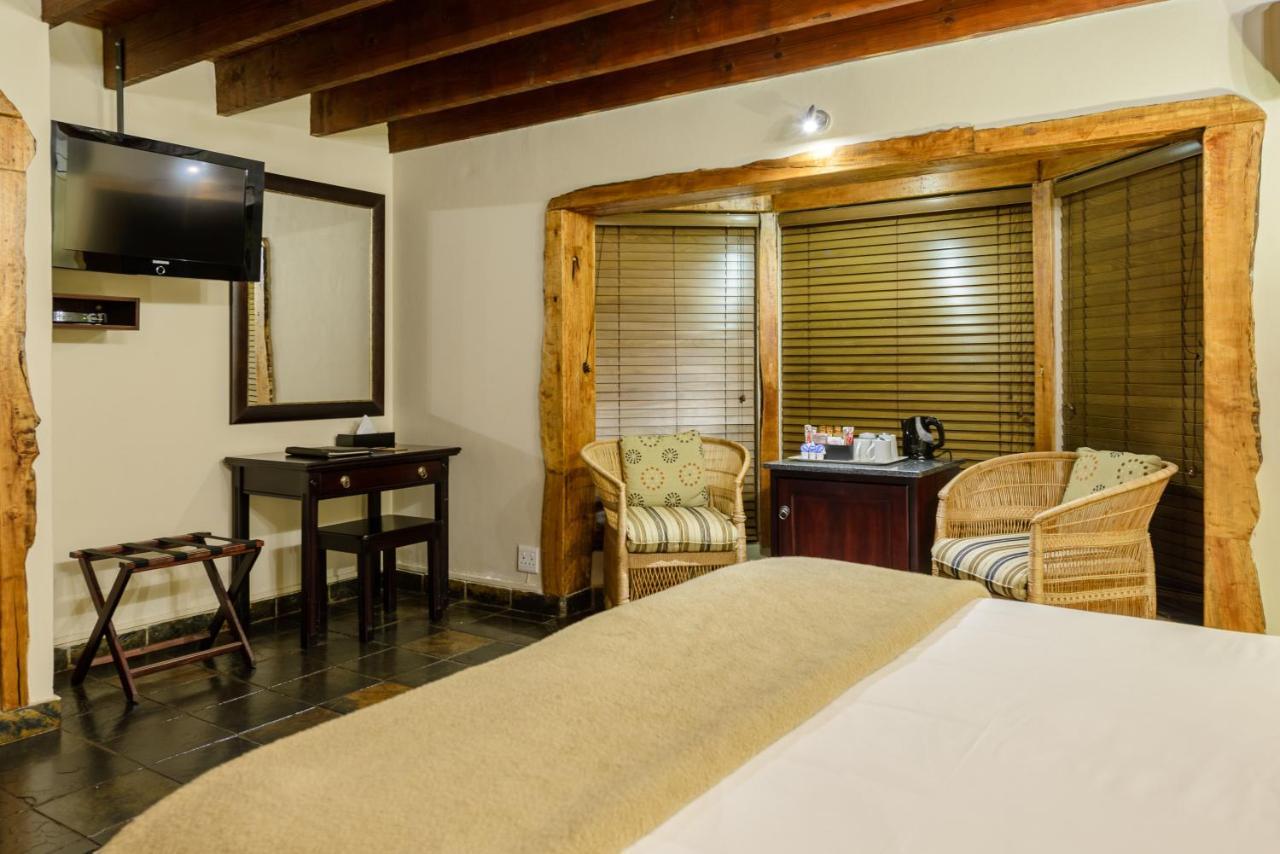 Mongena Private Game Lodge Rust de Winter Экстерьер фото