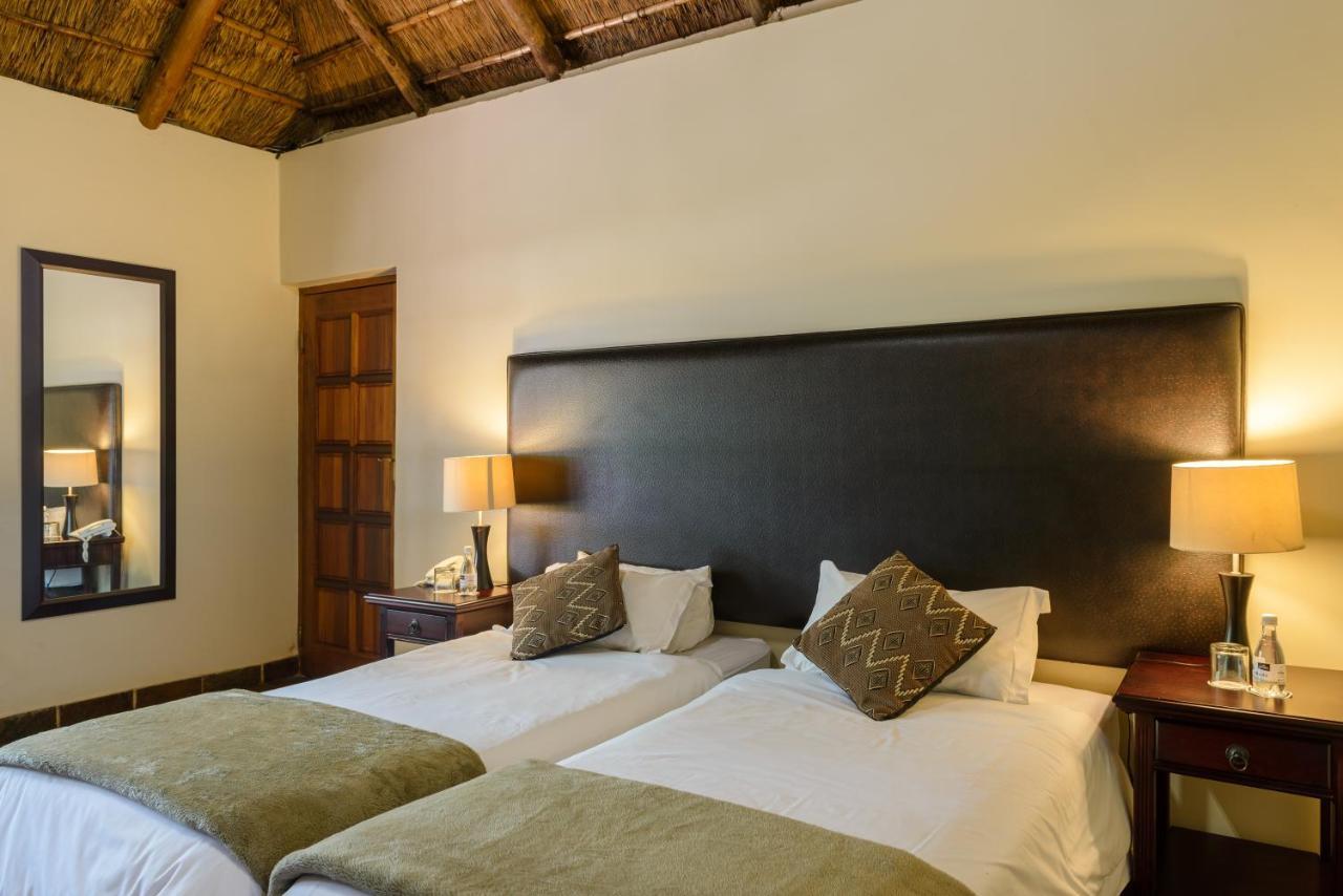 Mongena Private Game Lodge Rust de Winter Экстерьер фото